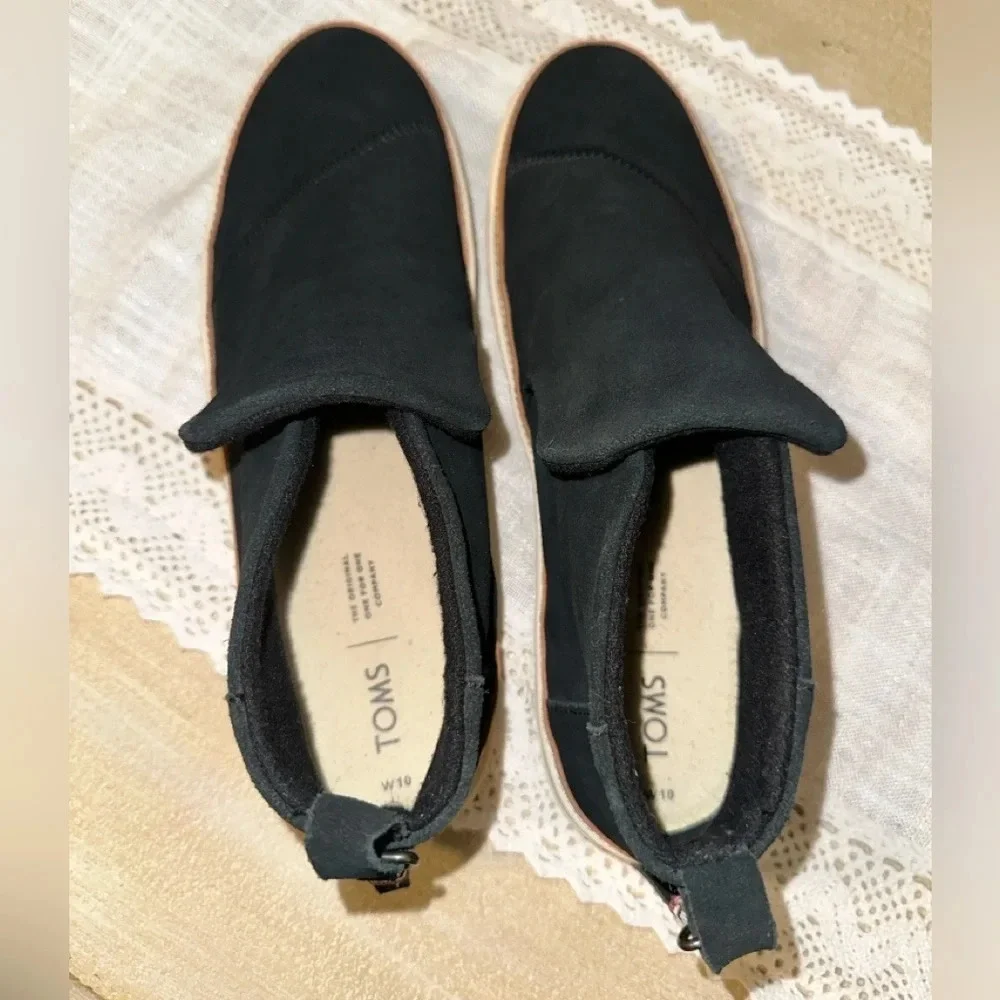 Black TOMS platform‎ espadrille